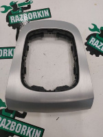 Audi / Q3 / Декоративная накладка селектора АКПП