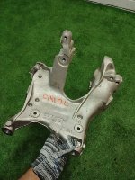 Audi / Q5 / Кронштейн подрамника