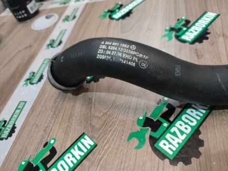 Mercedes-Benz / E-Class / Патрубок системы охлаждения