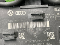 Audi / A6 / Блок управления двери