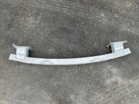 Audi / A6 / Усилитель бампера