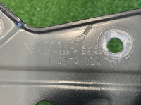 Porsche / Cayenne / Кронштейн крепления фары