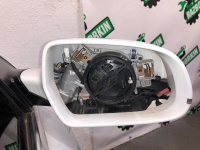 Audi / A4 / Зеркало заднего вида боковое