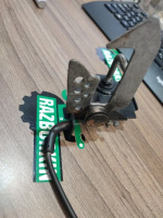 BMW / 5-Series / Крюк замка капота