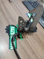 BMW / 5-Series / Крюк замка капота