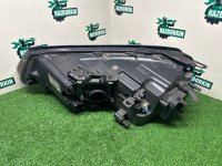 Volkswagen / Touareg / Фара ксеноновая Volkswagen / Touareg / Фара ксеноновая