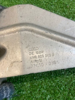 Audi / Q7 / Кронштейн