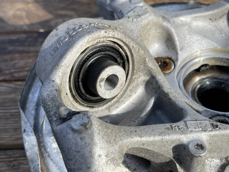Audi / S5 / Кулак поворотный