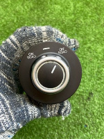 Volkswagen / Touareg / Выключатель ассистента движения на спуске Volkswagen / Touareg / Выключатель ассистента движения на спуске