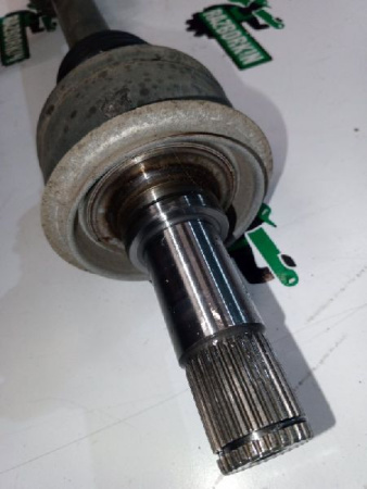 Mercedes-Benz / GLC 250d 4-matic / Приводной вал