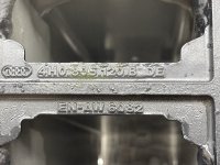 Audi / A8 / Лонжерон