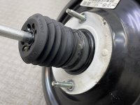 Volkswagen / Touareg / Вакуумный усилитель тормозов