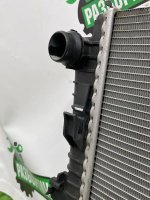 Volkswagen / Touareg / Радиатор ОЖ