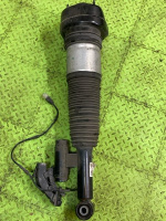 BMW / 7-Series / Пневмостойка