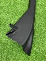 Audi / A4 / Облицовка проема стекла двери