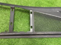 Audi / A6 / Жабо