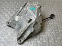 Audi / A6 / Кронштейн двигателя