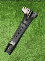 Porsche / Cayenne / кронштейн передней панели (телевизора)