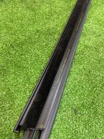 BMW / 7-Series / Уплотнитель стекла двери