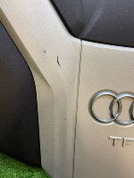 Audi / A6 / Декоративная крышка двигателя