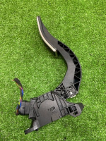 Audi / A5 / Педаль газа