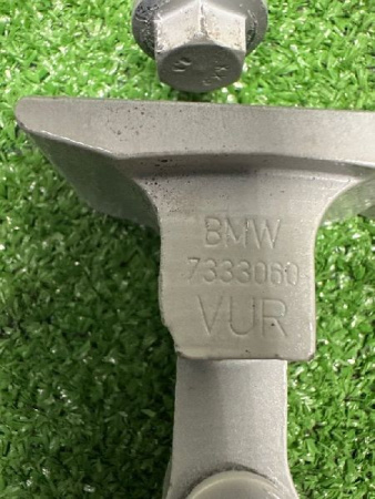 BMW / X5 / Петля двери
