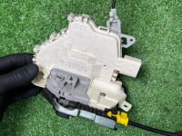 Audi / Q5 / Замок двери комплект