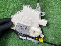 Audi / Q5 / Замок двери комплект