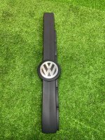 Volkswagen / Touareg / Декоративная крышка двигателя
