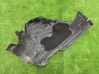 BMW / 7-Series / Подкрылок