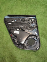 Audi / Q5 / Обшивка двери