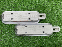 Audi / A6 / Плафон подсветки салона