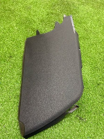 Audi / Q8 / Накладка стойки