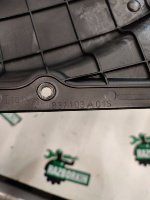 Audi / A6 / Накладка динамика двери