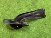Volkswagen / Golf / Рычаг подвески