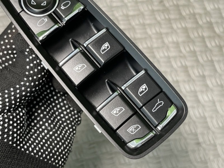 Porsche / Cayenne / Блок управления стеклоподъемниками