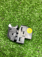 Audi / A5 / Кнопка крышки багажника