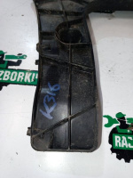 Audi / A6 / Кронштейн бампера