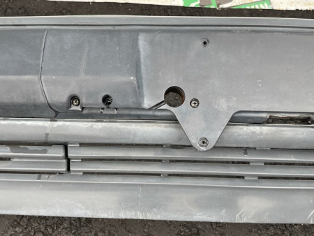 Mercedes-Benz / 260E / Бампер