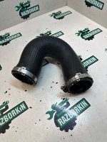 Volkswagen / Touareg / Патрубок интеркулера