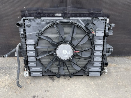 Volkswagen / Touareg / Кассета радиаторов в сборе