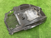 BMW / 7-Series / Подкрылок