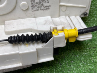 Audi / A6 / Замок двери комплект