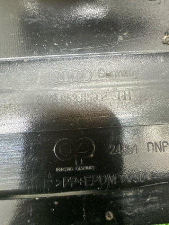Audi / A5 / Накладка порога