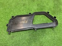 Audi / Q8 / Воздухозаборник