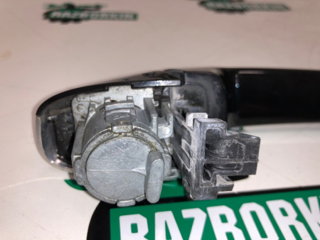 Mercedes-Benz / GLC 250d 4-matic / Ручка двери внешняя