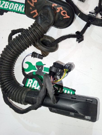 Mercedes-Benz / GLC 250d 4-matic / Проводка двери