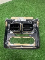 Land Rover / Range Rover / Дефлектор салона центральный