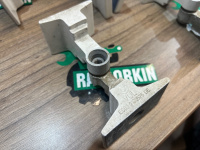 BMW / 5-Series / Петля двери