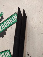 Audi / A6 / Уплотнитель стекла двери